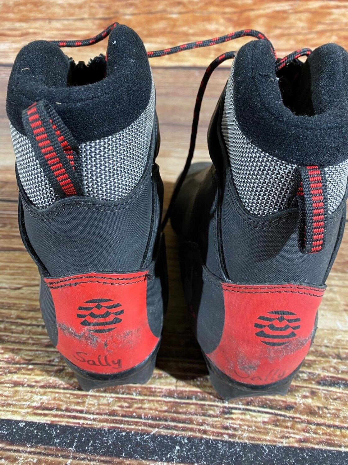 Alpina T5jr Nordic Cross Country Ski Boots Size EU38 US6 for NNN 676