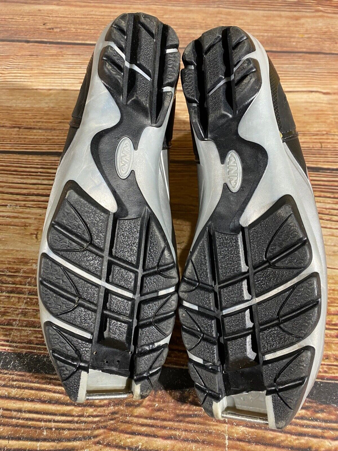 Rossignol X-3 Nordic Classic Cross Country Ski Boots  EU42 US9 NNN 2588