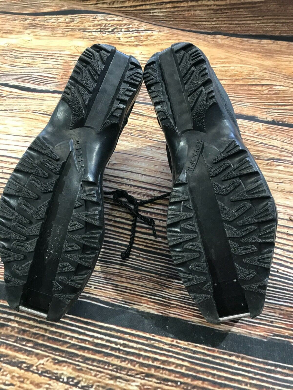 Salomon Cross Country Ski Boots Classic SNS Profil EU 38 US 6.5 240mm 2235