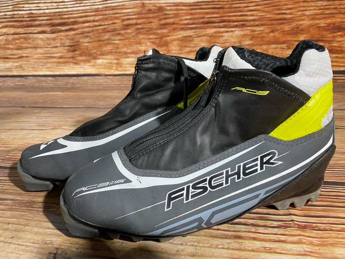 Fischer RC3 Classic Cross Country Ski Boots Size EU39 US7 NNN binding 1431