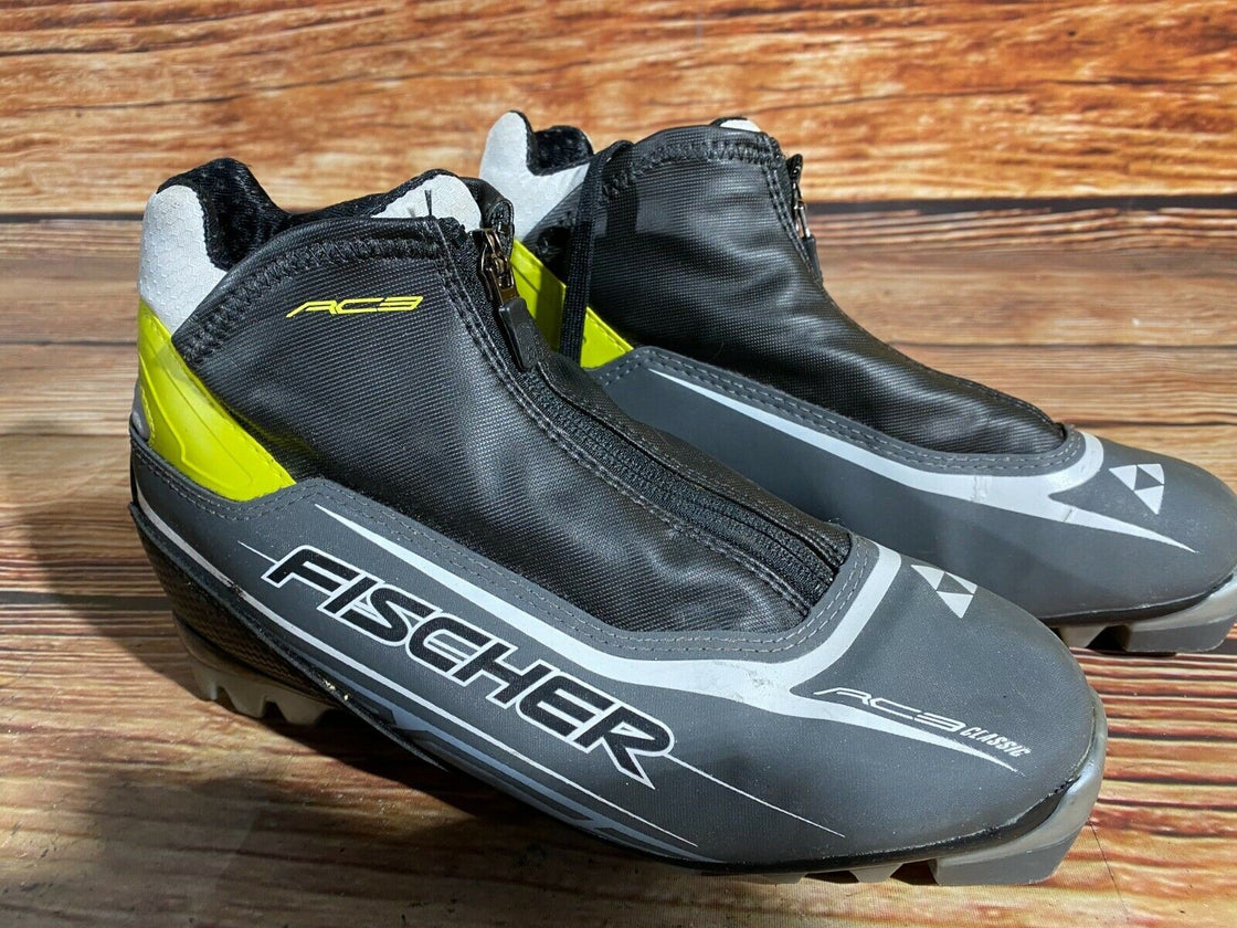 Fischer RC3 Classic Cross Country Ski Boots Size EU39 US7 NNN binding 1431