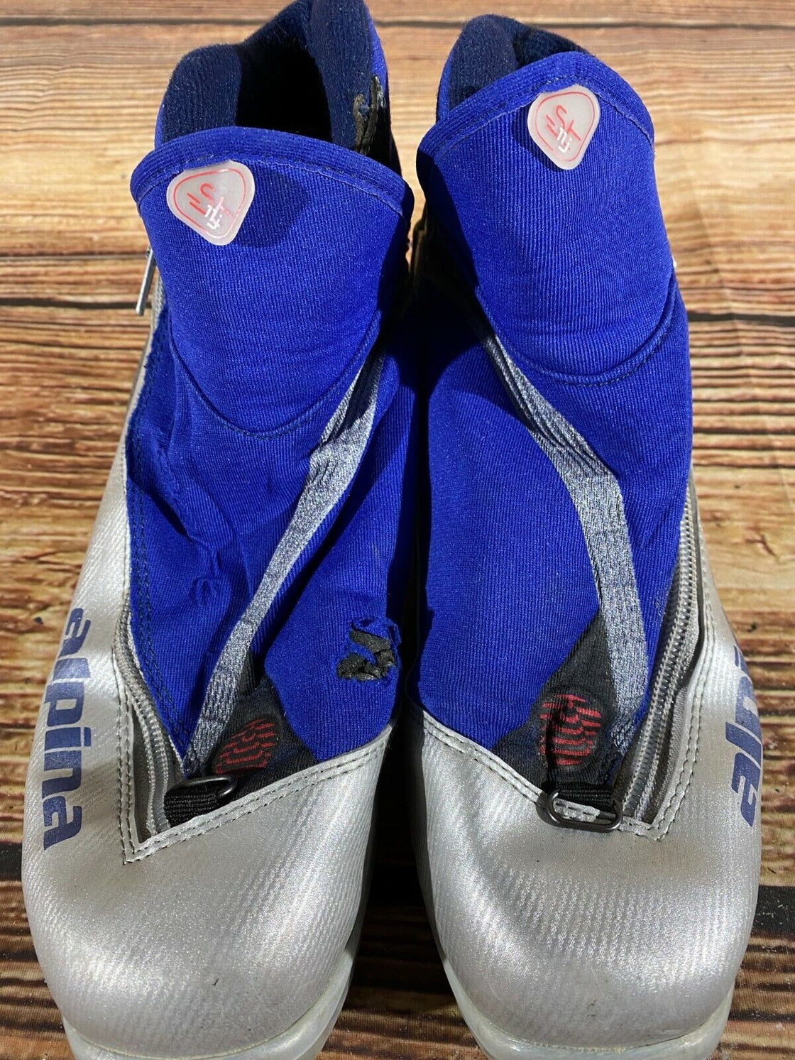 Alpina ST11j Nordic Cross Country Ski Boots Size EU39 US7 for NNN 2840