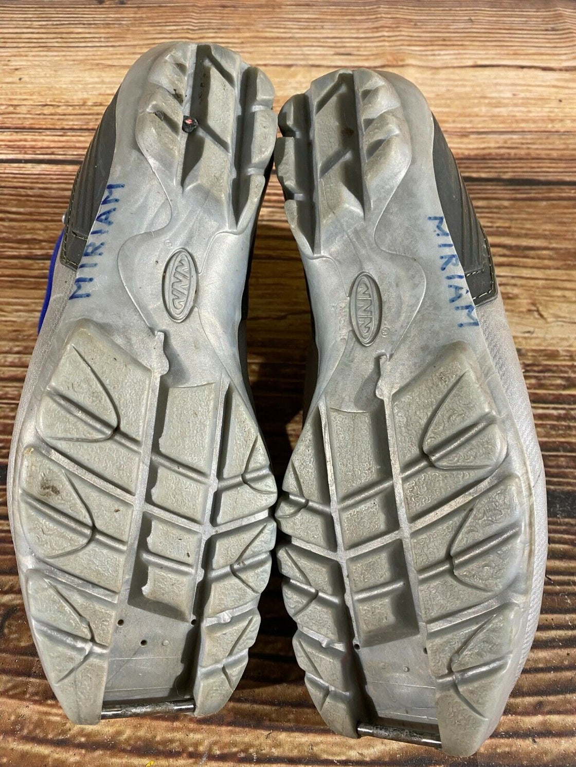 Alpina ST11j Nordic Cross Country Ski Boots Size EU39 US7 for NNN 2840