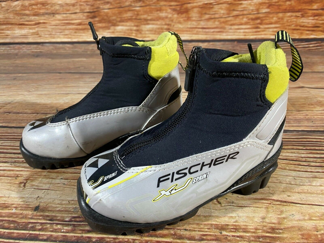 Fischer XJ Sprint Kids Nordic Cross Country Ski Boots Size EU28 US10.5 NNN F-230
