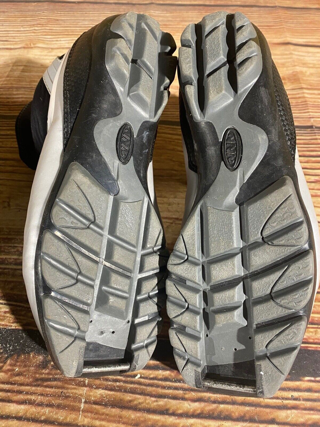 Fischer XC Touring Nordic Cross Country Ski Boots Size EU37 US5.5 for NNN 1306