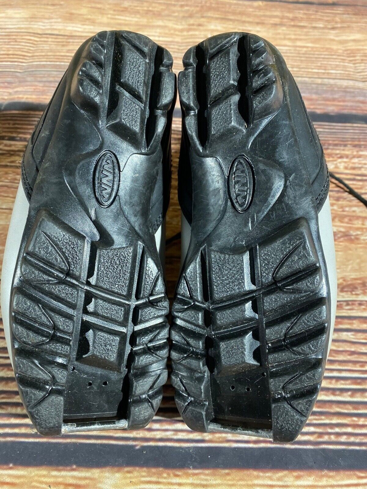 Fischer XJ Sprint Cross Country Ski Boots Classic NNN EU 31 US 13 Kids F-592