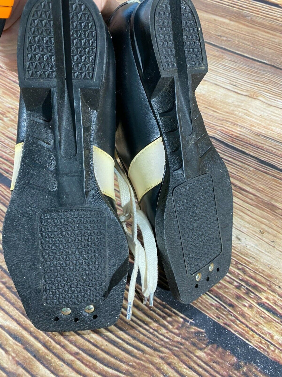 Botas Cross Country Ski Boots Backcountry 75mm NN EU 37 US 5 Vintage