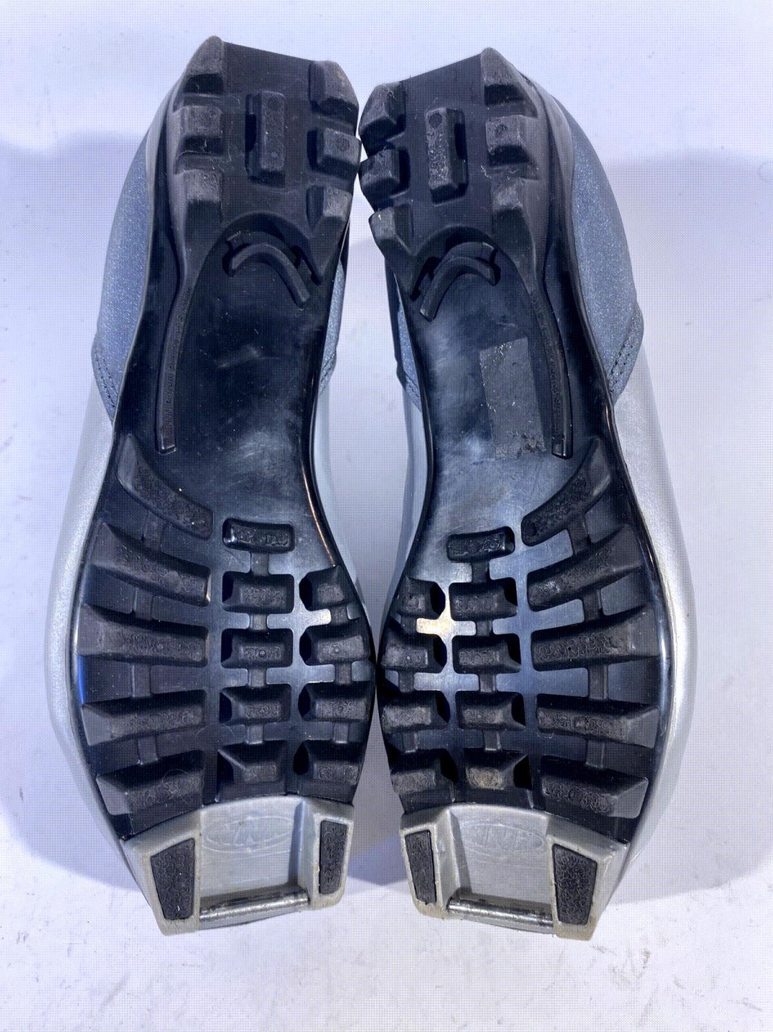 Alpina T10 Nordic Cross Country Classic Ski Boots Size EU38 US6 for NNN 27