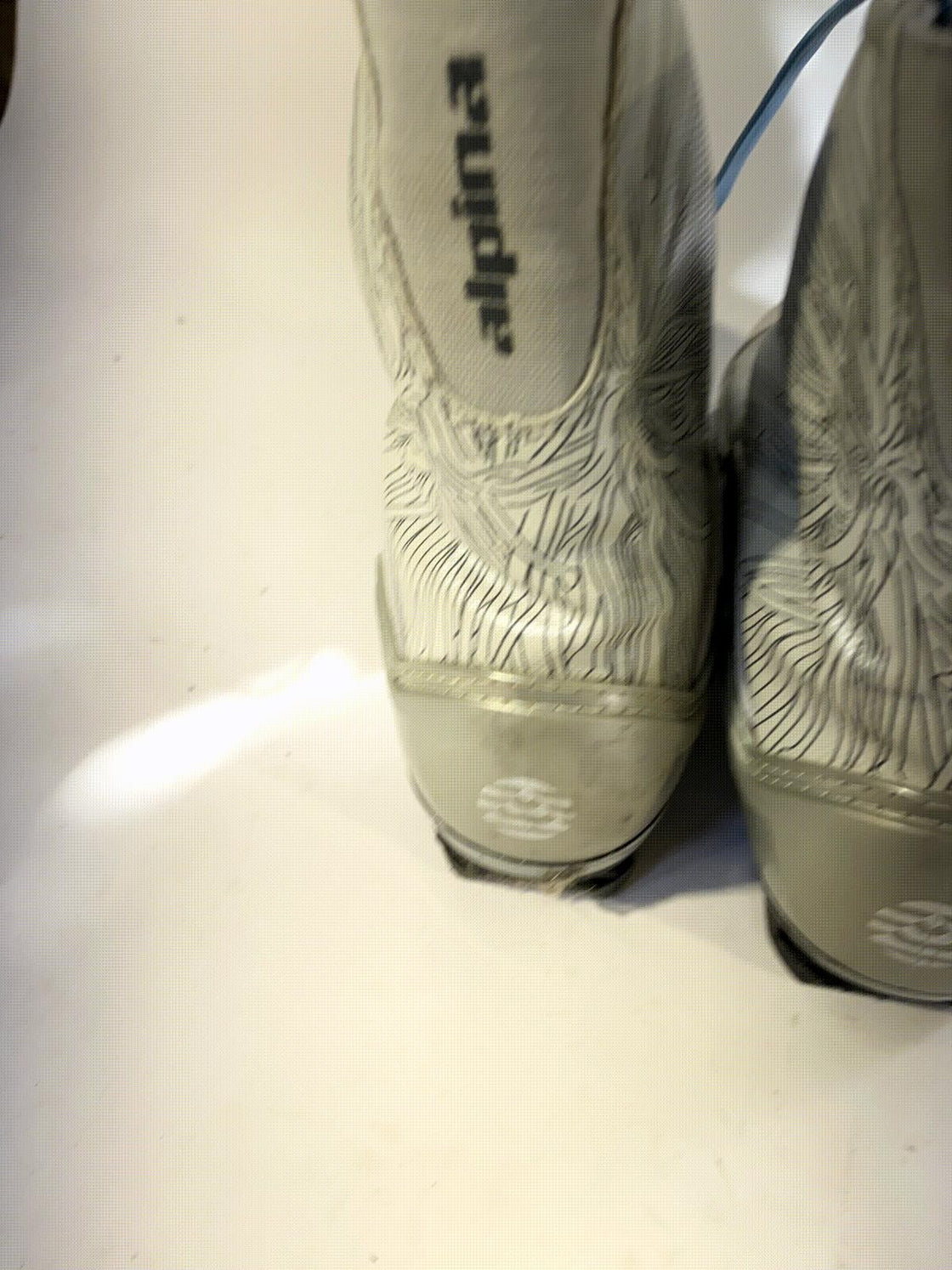 Alpina EVE28G Nordic Cross Country Classic Ski Boots Size EU39 US7 for NNN (41)