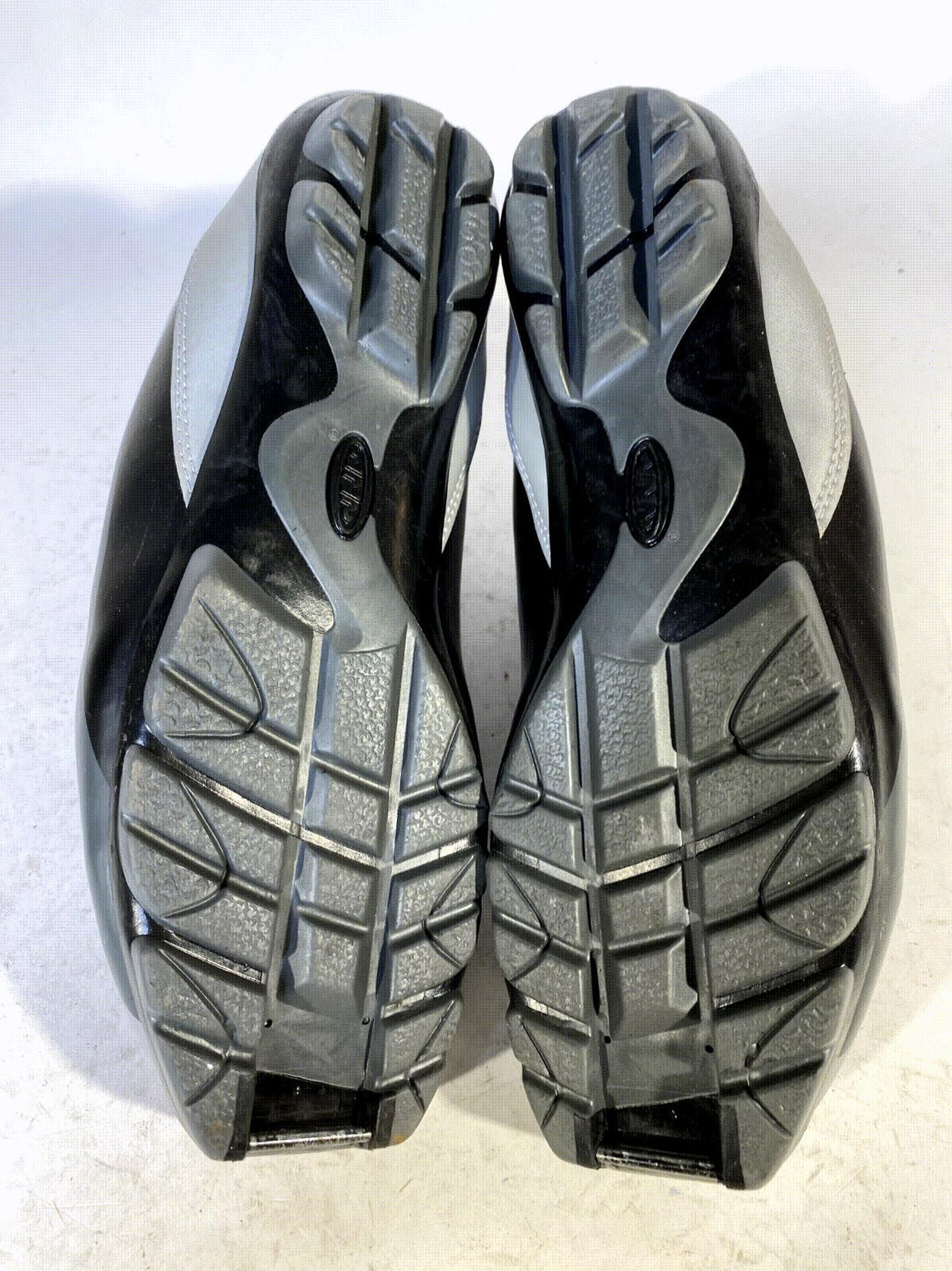 Fischer Touring Cross Country Classic Ski Boots Size EU43 US9.5 NNN binding 150