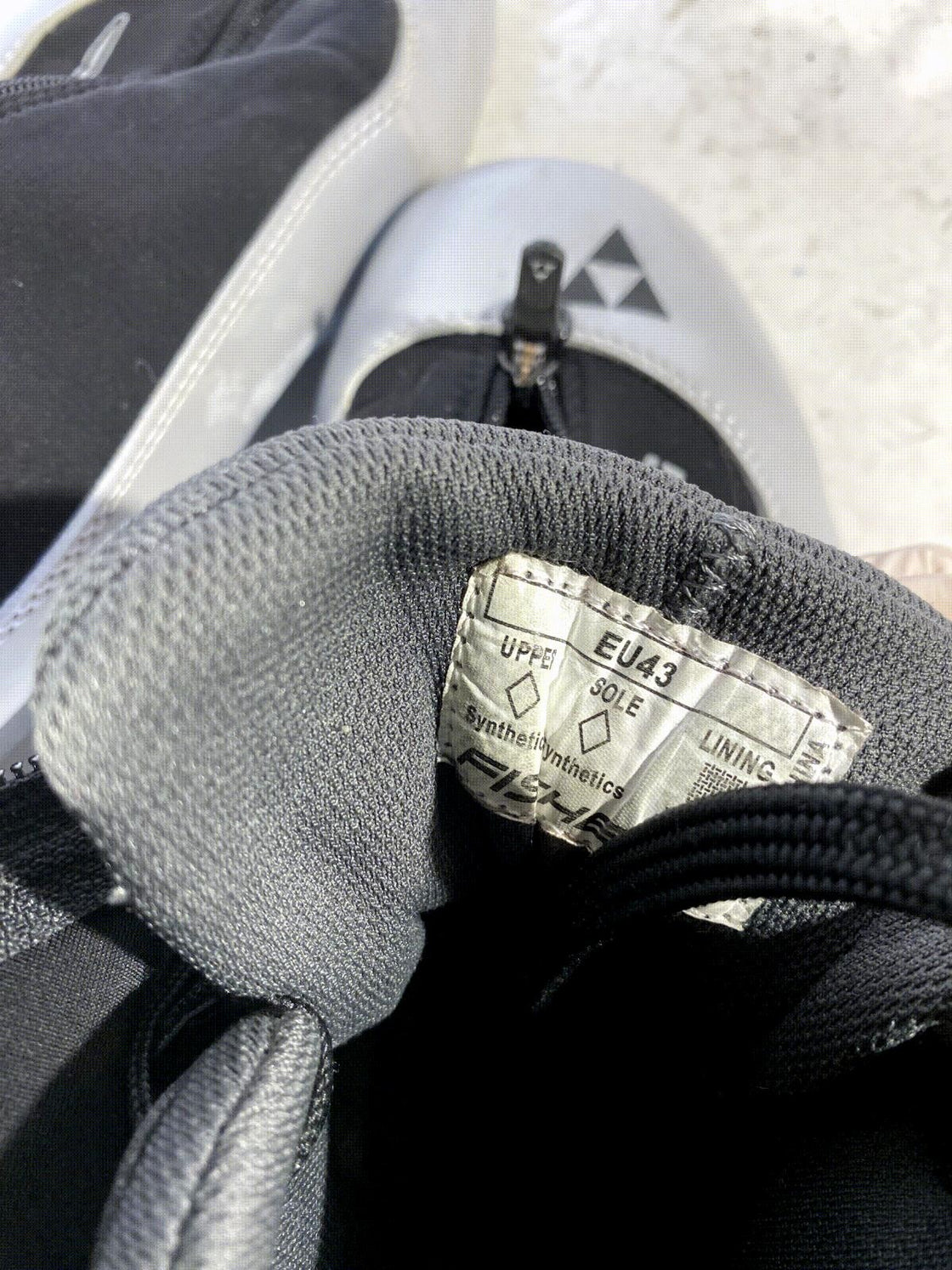 Fischer Touring Cross Country Classic Ski Boots Size EU43 US9.5 NNN binding 150