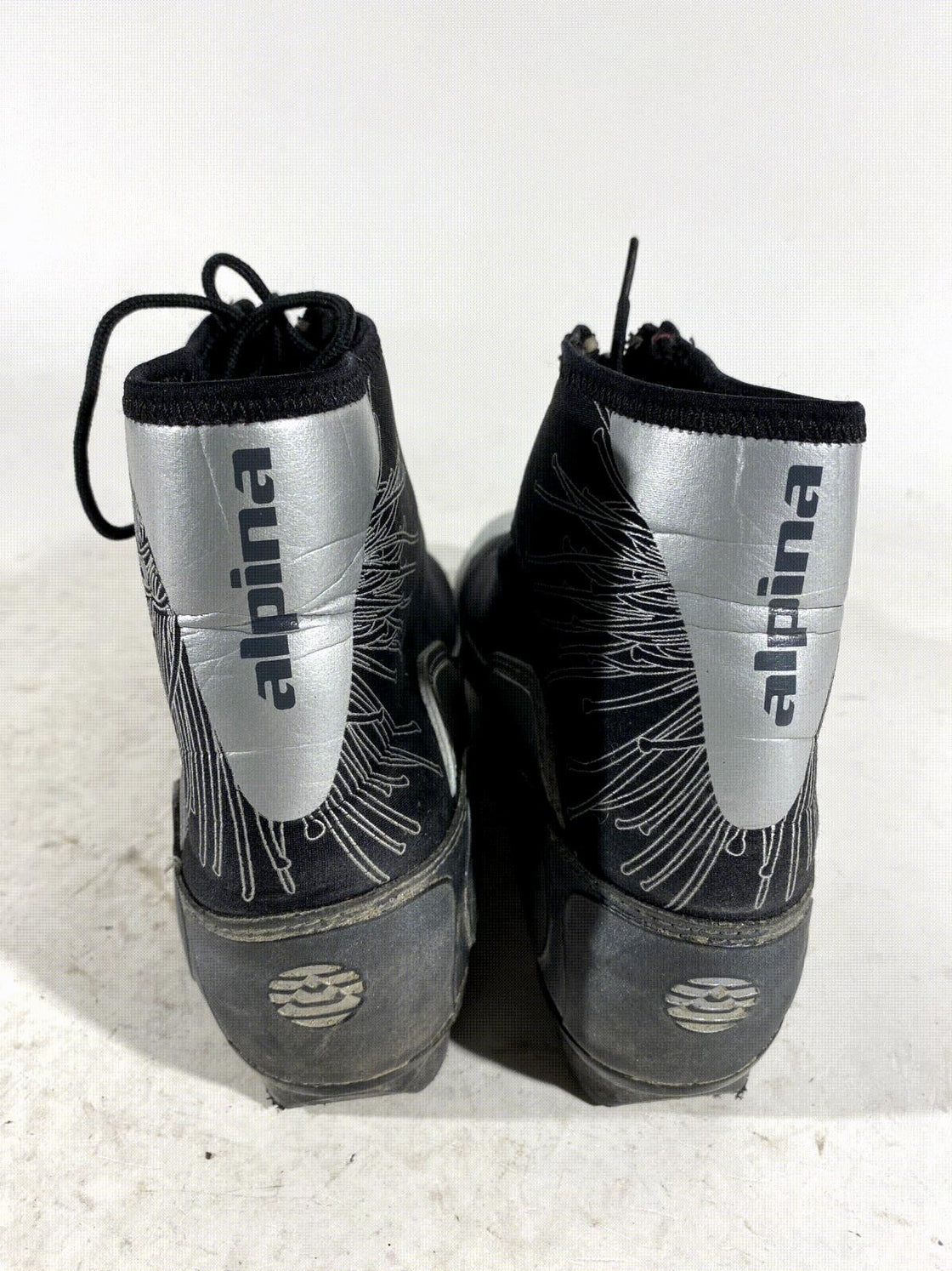 Alpina Eve 10T Touring Nordic Cross Country Ski Boots Size EU39 US7 NNN 169