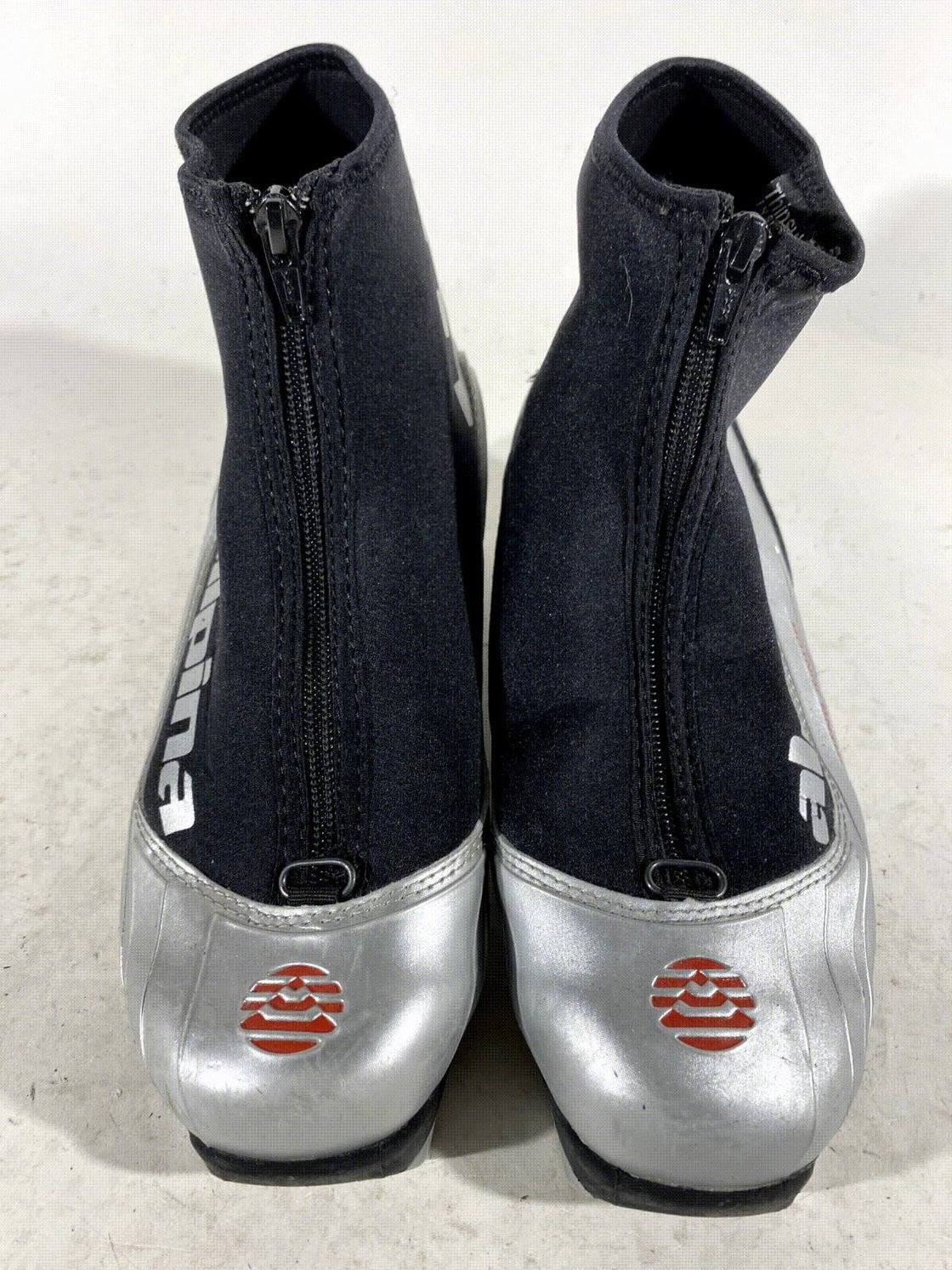 Alpina T10 Nordic Cross Country Classic Ski Boots Size EU38 US6 for NNN 174