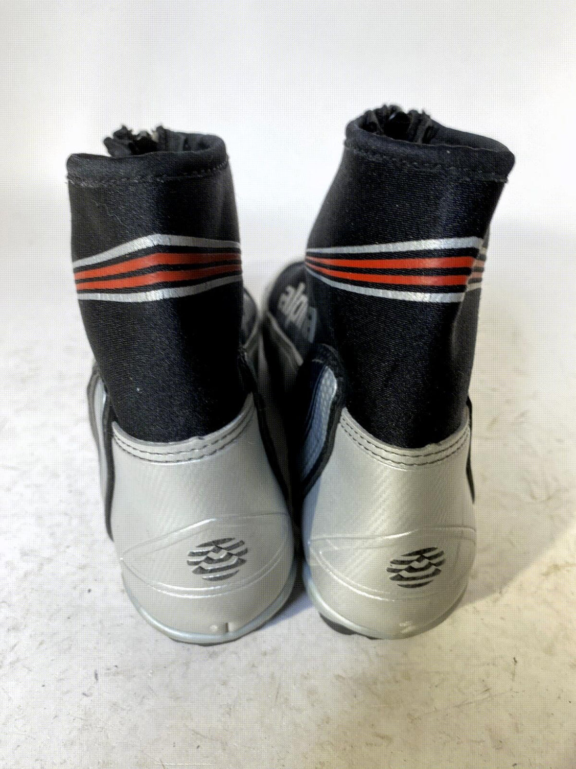 Alpina ST10 Nordic Cross Country Classic Ski Boots Size EU41 US8 for NNN 152