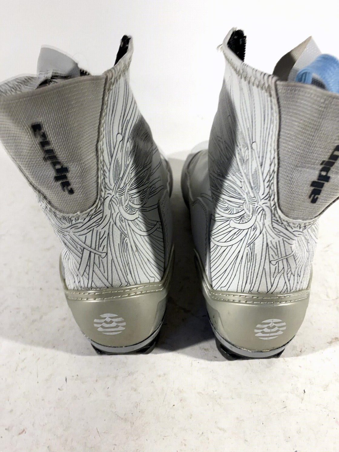 Alpina Eve 28G Nordic Cross Country Ski Boots Combi Size EU39 US7 NNN 206