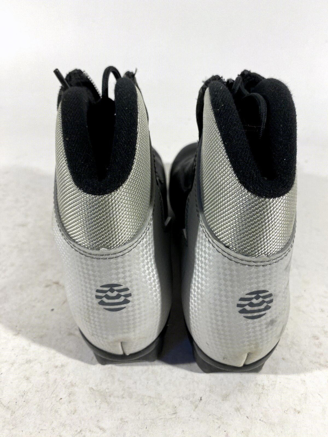 Alpina T8 Nordic Cross Country Classic Ski Boots Size EU38 US6 for NNN 213