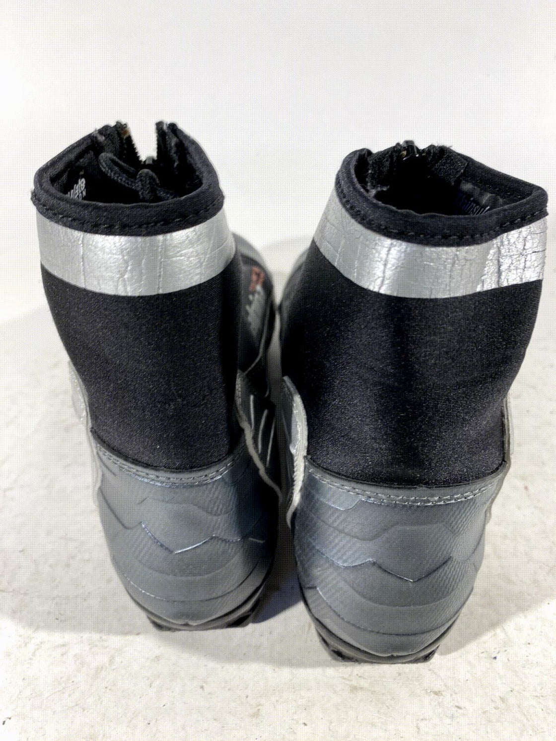 Alpina ST10 Nordic Cross Country Classic Ski Boots Size EU42 US9 for NNN 216