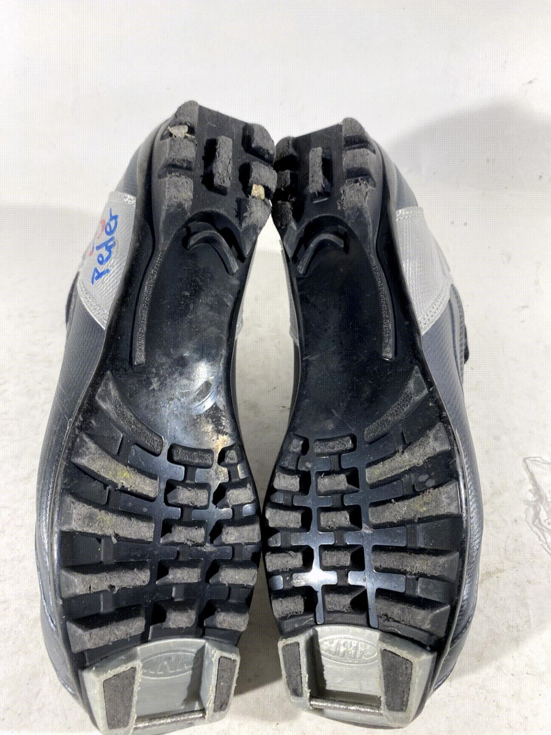 Alpina ST10 Nordic Cross Country Classic Ski Boots Size EU42 US9 for NNN 216