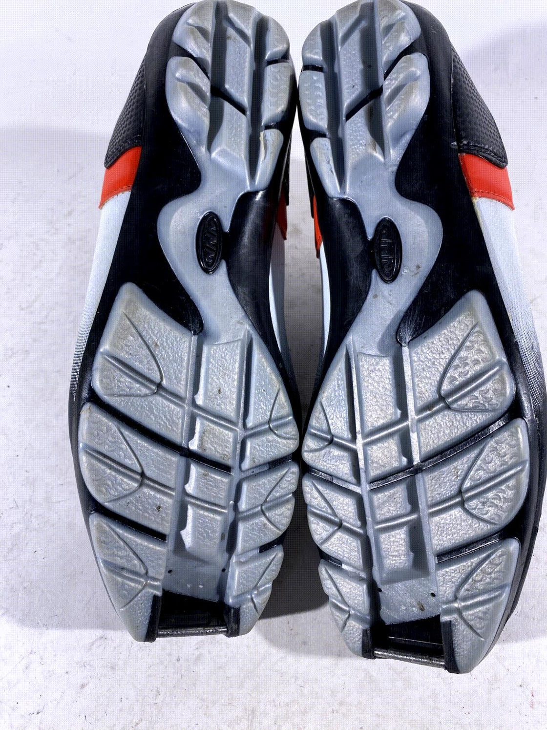 Madshus NX6 Classic Nordic Cross Country Ski Boots Size EU44 US10 for NNN 222