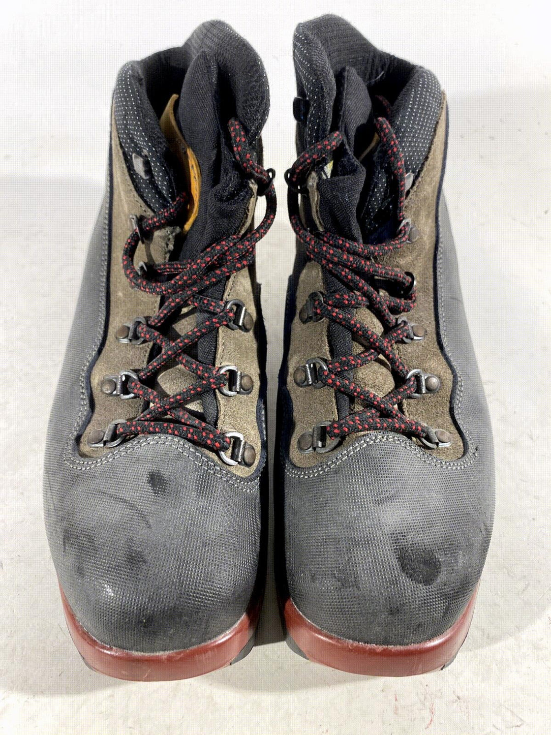 Garmont Touring Backcountry Cross Country Ski Boots Size EU43 US9.5 NNN BC 279