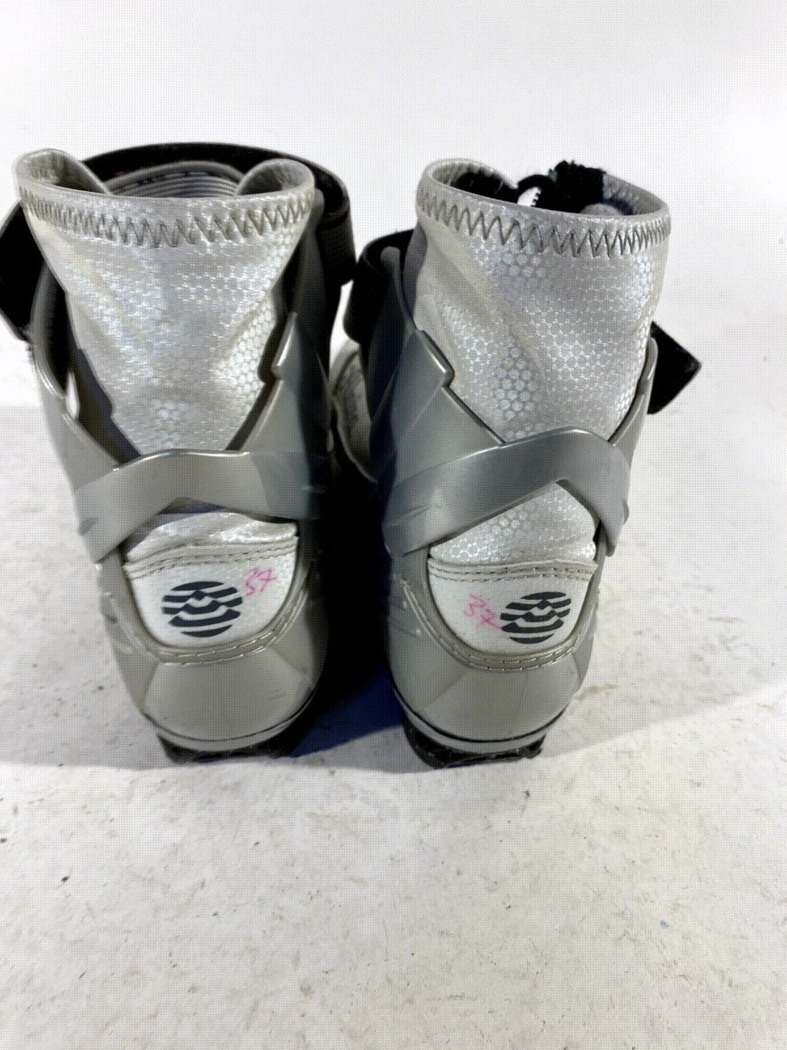 Alpina EVE 35T Nordic Cross Country Ski Boots Size EU37 US5.5 NNN bindings 298