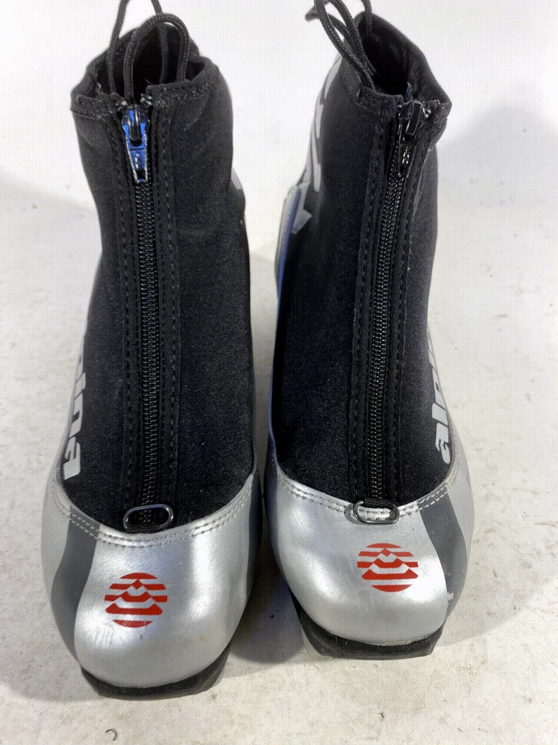 Alpina T10 Nordic Cross Country Classic Ski Boots Size EU38 US6 for NNN 341