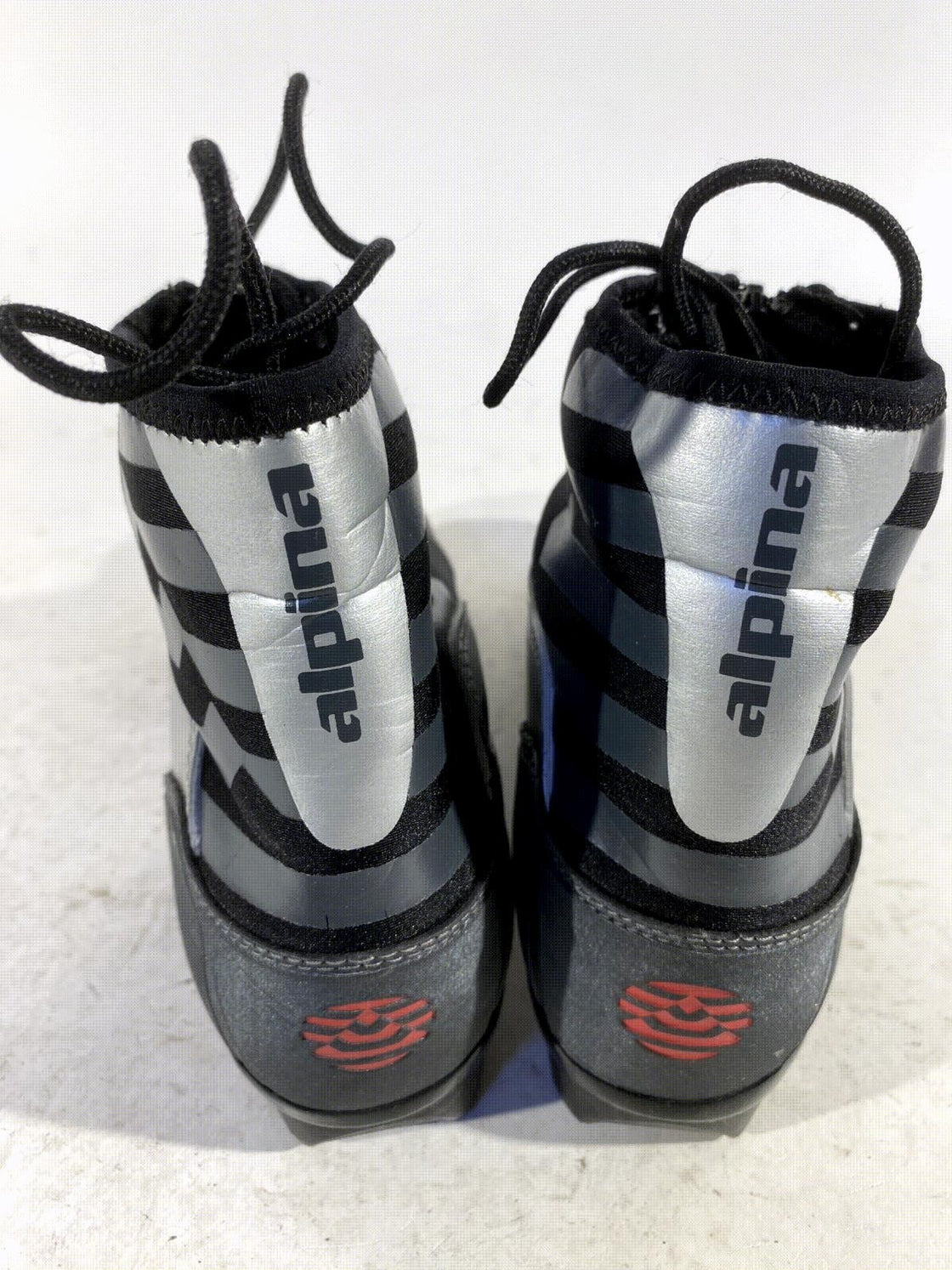 Alpina T10 Nordic Cross Country Classic Ski Boots Size EU38 US6 for NNN 341