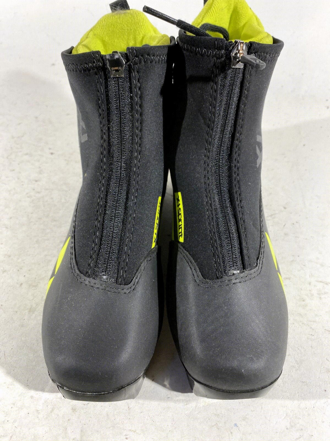 Fischer XJ Sprint Classic Nordic Cross Country Ski Boots Size EU37 US5 NNN 384