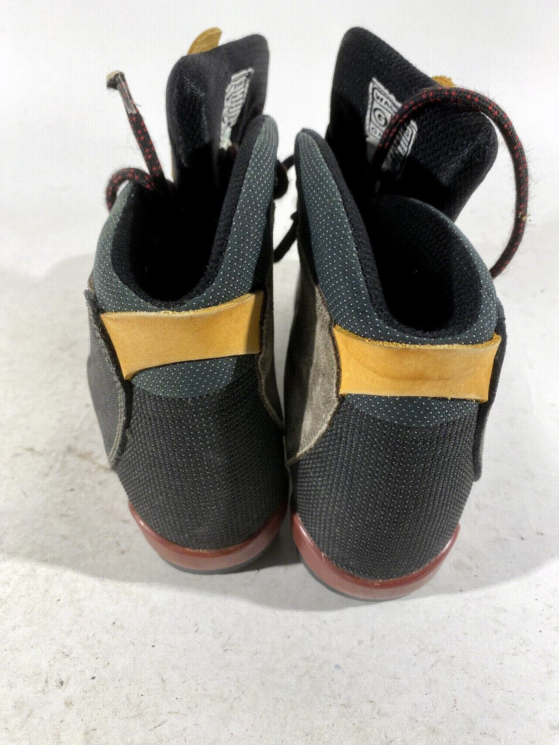 Garmont Touring Backcountry Cross Country Ski Boots Size EU43 US9.5 NNN BC 425