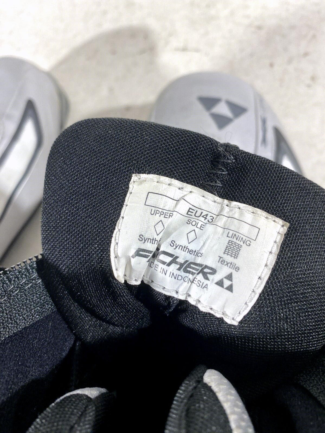 Fischer XC Touring Nordic Cross Country Ski Boots Size EU43 US9.5 NNN 531