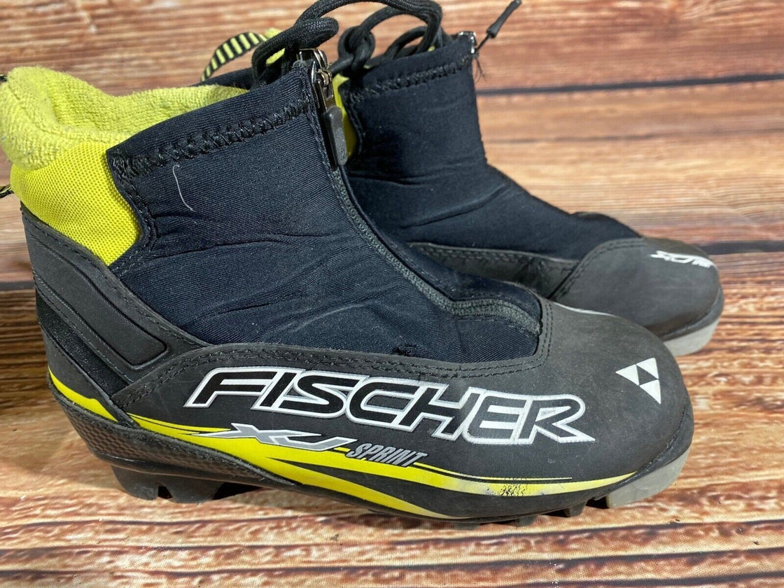 Fischer XJ Sprint Kids Cross Country Ski Boots Size EU33 U2 NNN F-591