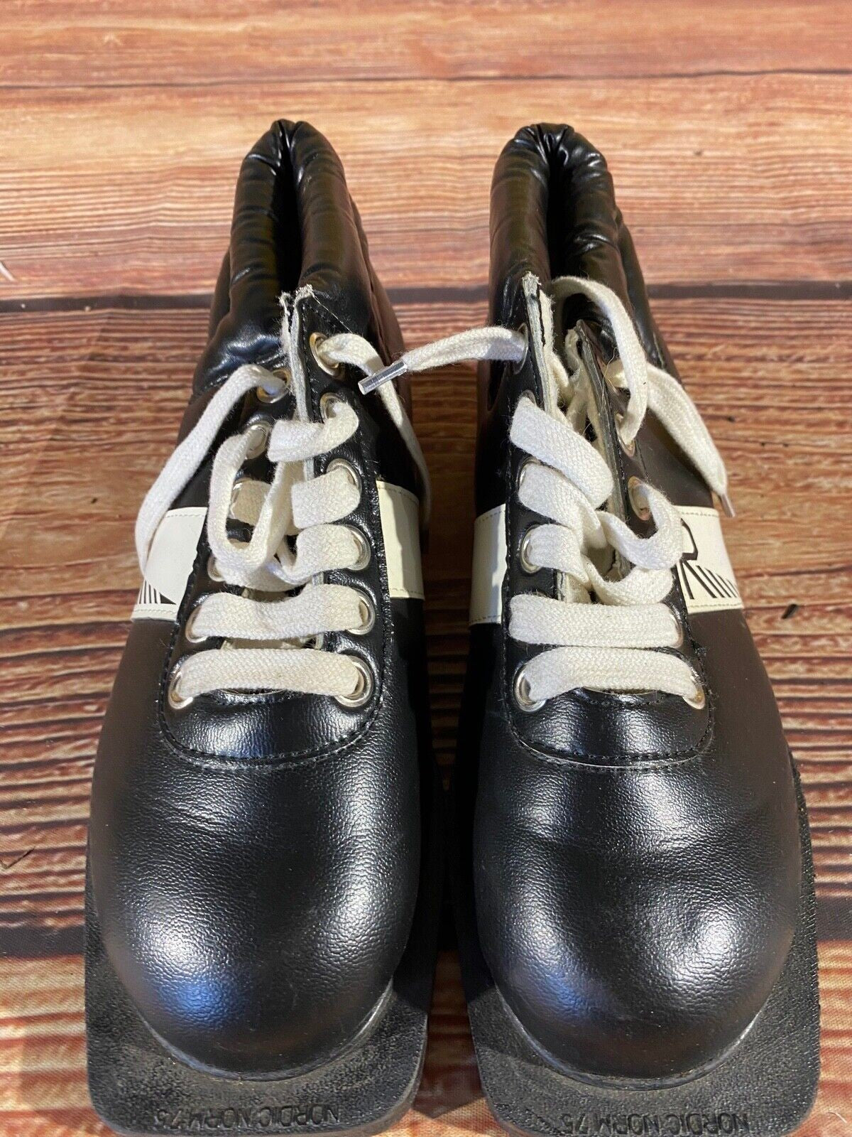 Botas Cross Country Ski Boots Backcountry 75mm NN EU 40 US 7.5 Vintage 1772