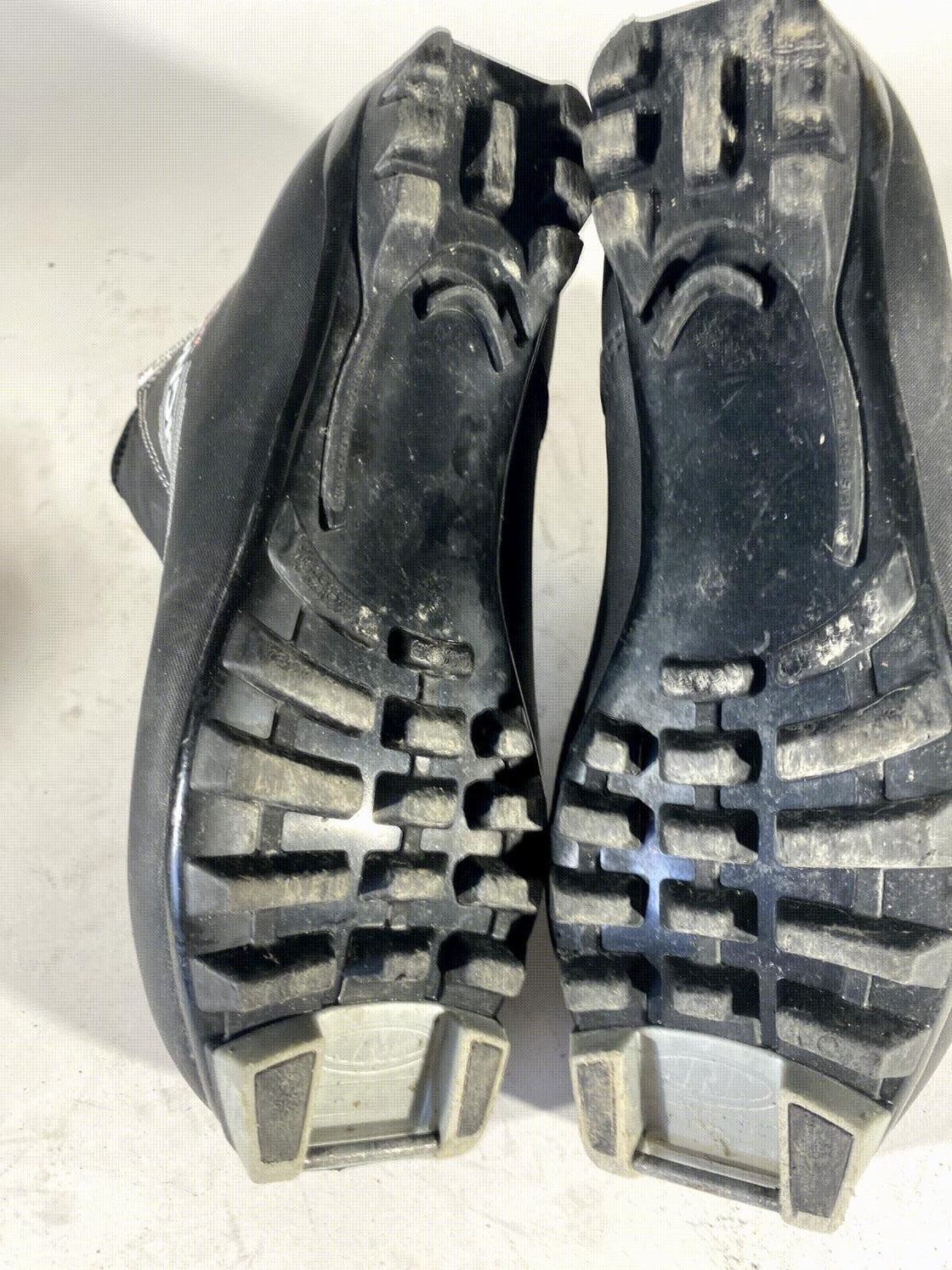 Rossignol X-Tour Nordic Cross Country Ski Boots EU39 US7 NNN 2632