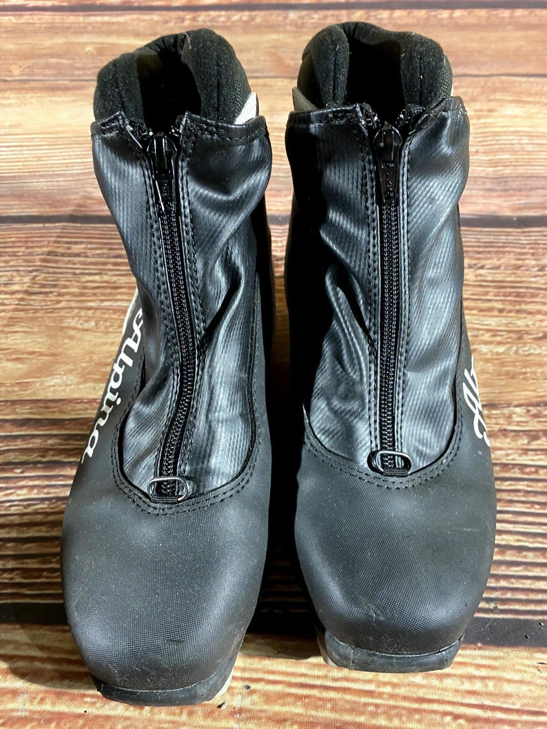 Alpina T5 Eve Nordic Cross Country Ski Boots Size EU38 US6 for NNN 2868
