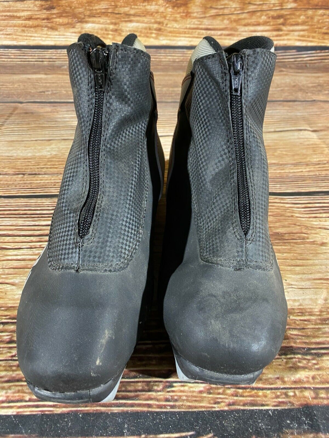 Alpina Touring Nordic Cross Country Ski Boots Size EU43 US9.5 for NNN 2990