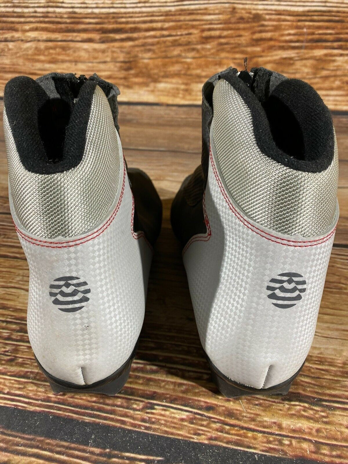 Alpina Touring Nordic Cross Country Ski Boots Size EU43 US9.5 for NNN 2990