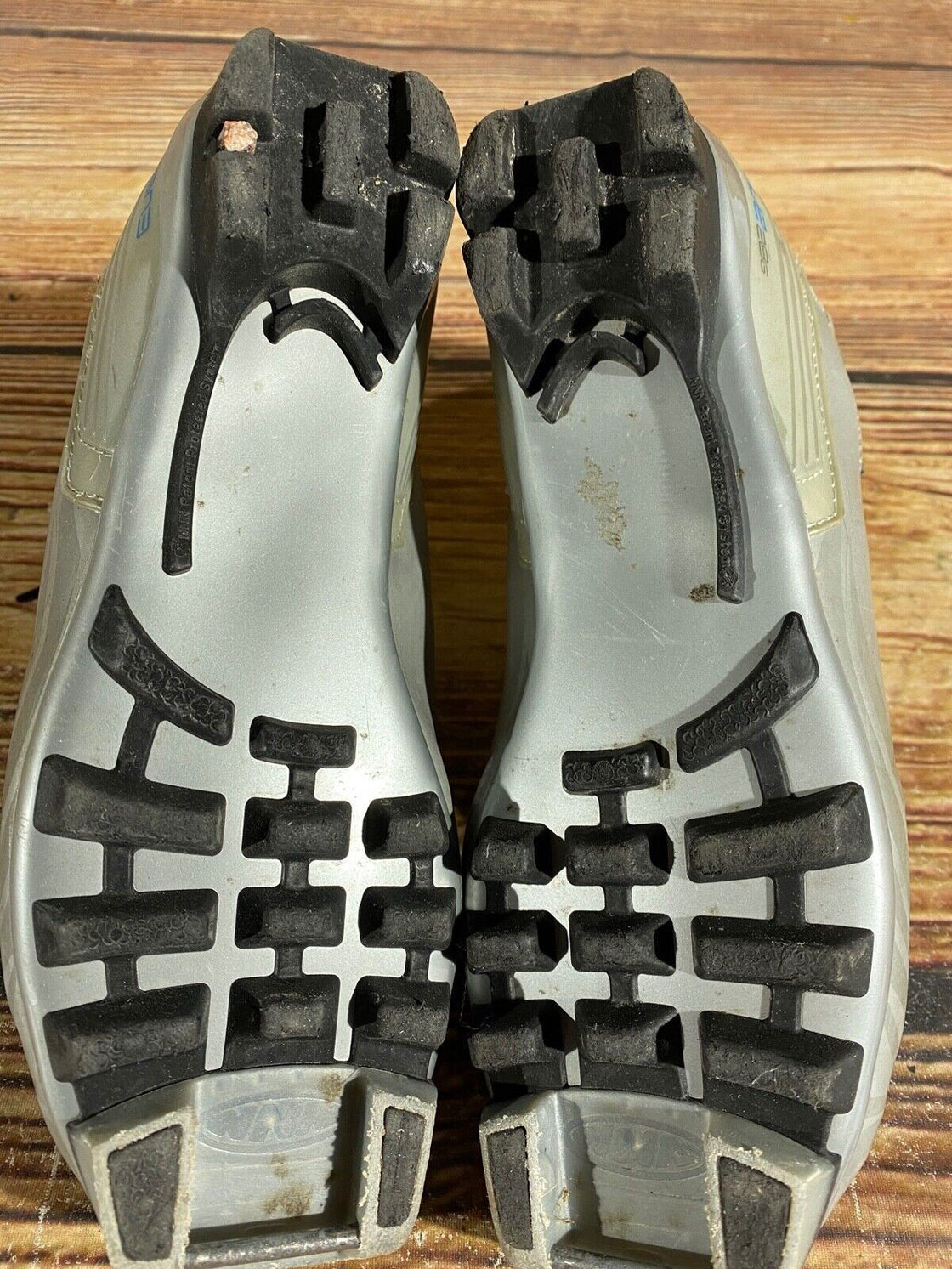 Alpina Eve28G Nordic Cross Country Ski Boots Size EU37 US5.5 for NNN 2978