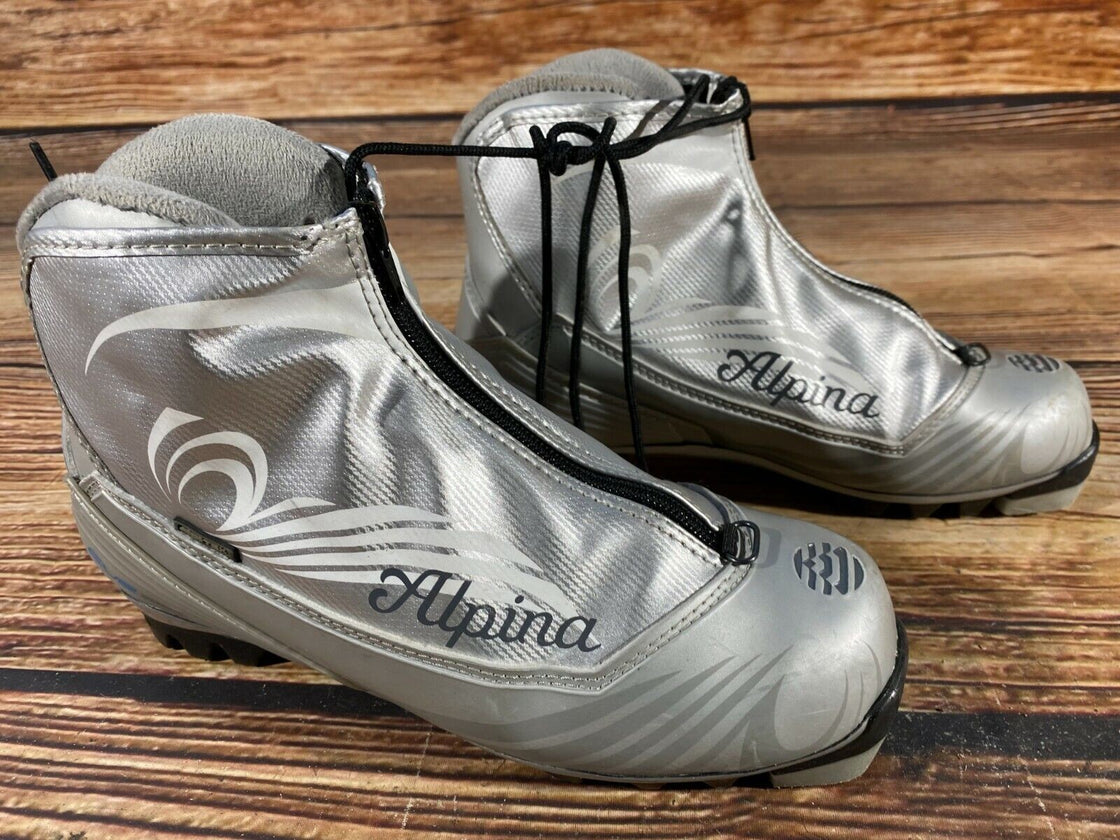 Alpina Eve28G Nordic Cross Country Ski Boots Size EU39 US7 NNN 3055