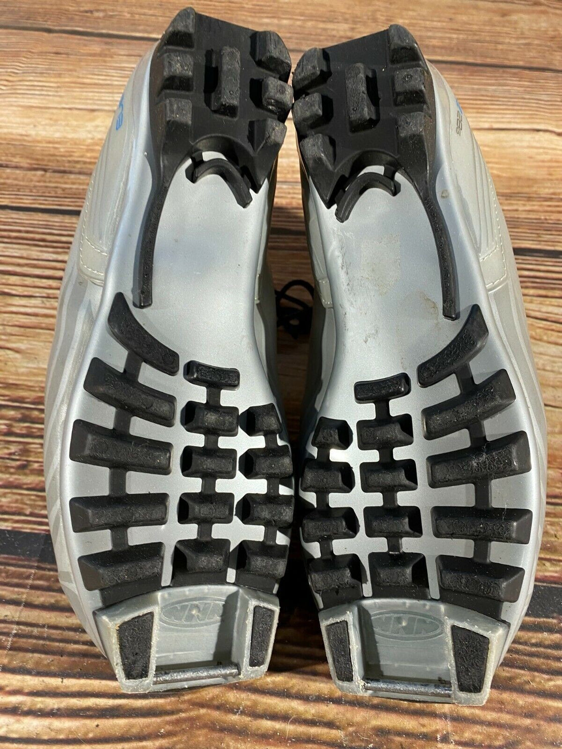 Alpina Eve28G Nordic Cross Country Ski Boots Size EU39 US7 NNN 3055