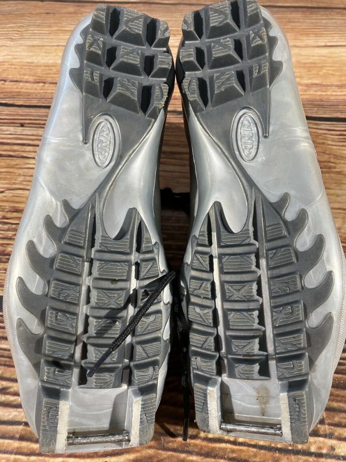 Alpina SP20L Nordic Cross Country Ski Boots Size EU37 US5 NNN bindings 3066