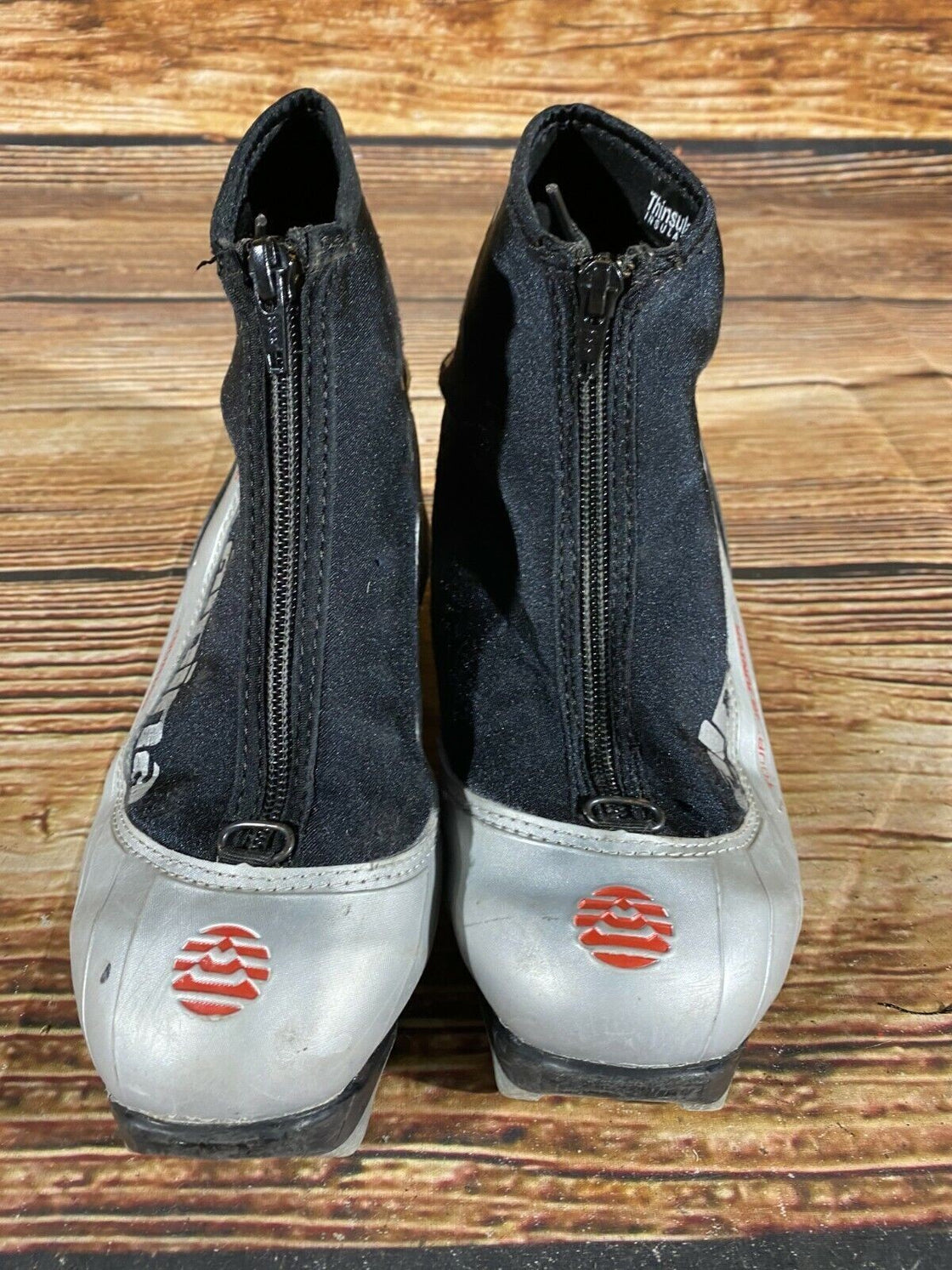 Alpina T10 JR Nordic Cross Country Ski Boots Size EU35 US3.5 NNN bindings 3091