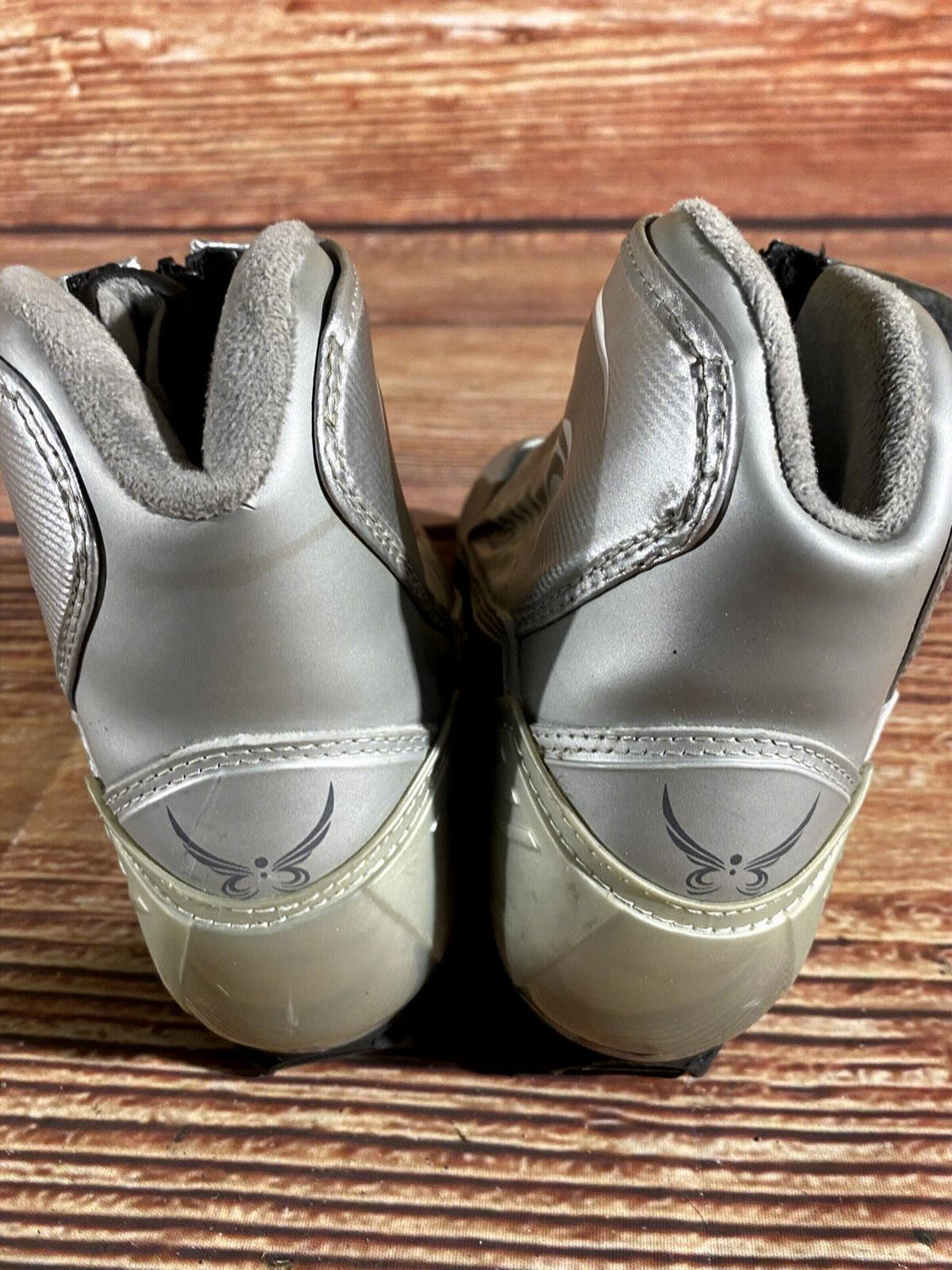 Alpina Eve28G Nordic Cross Country Ski Boots Size EU38 US6 for NNN 3139