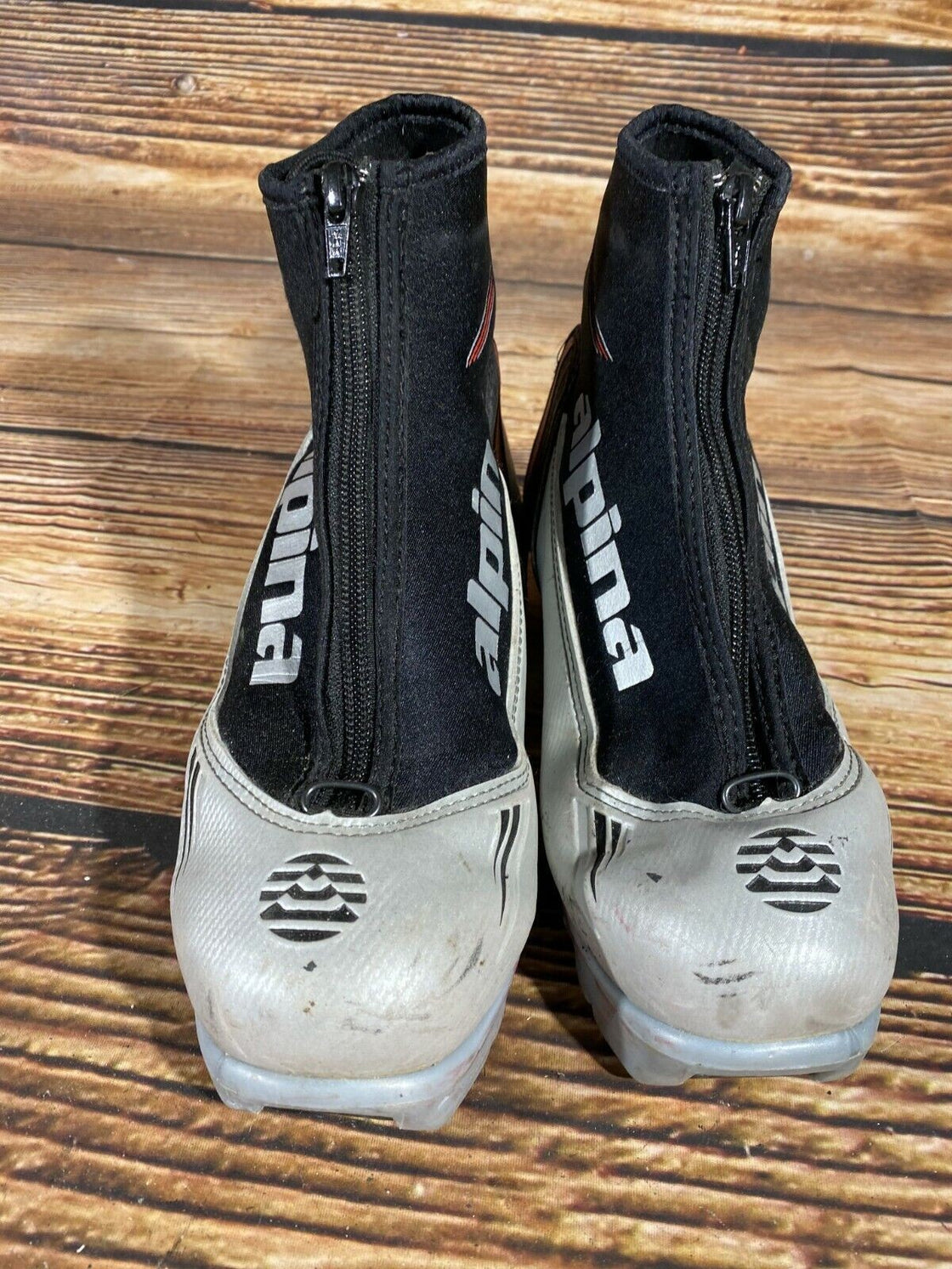 Alpina ST10 Nordic Cross Country Ski Boots Size EU38 US6 for NNN 3138