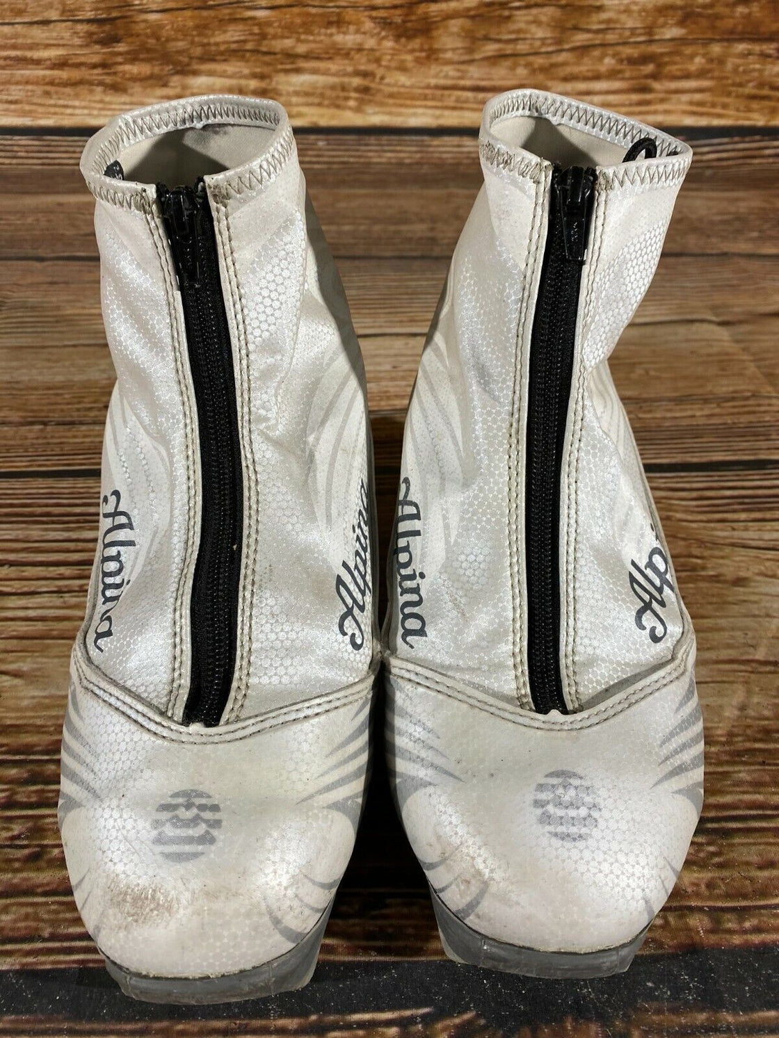 Alpina Eve20S Nordic Cross Country Ski Boots Size EU39 US7 NNN bindings 3166