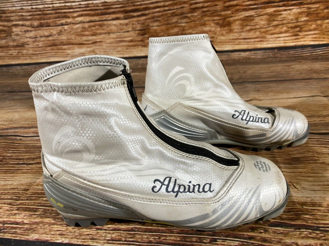 Alpina Eve20S Nordic Cross Country Ski Boots Size EU39 US7 NNN bindings 3166