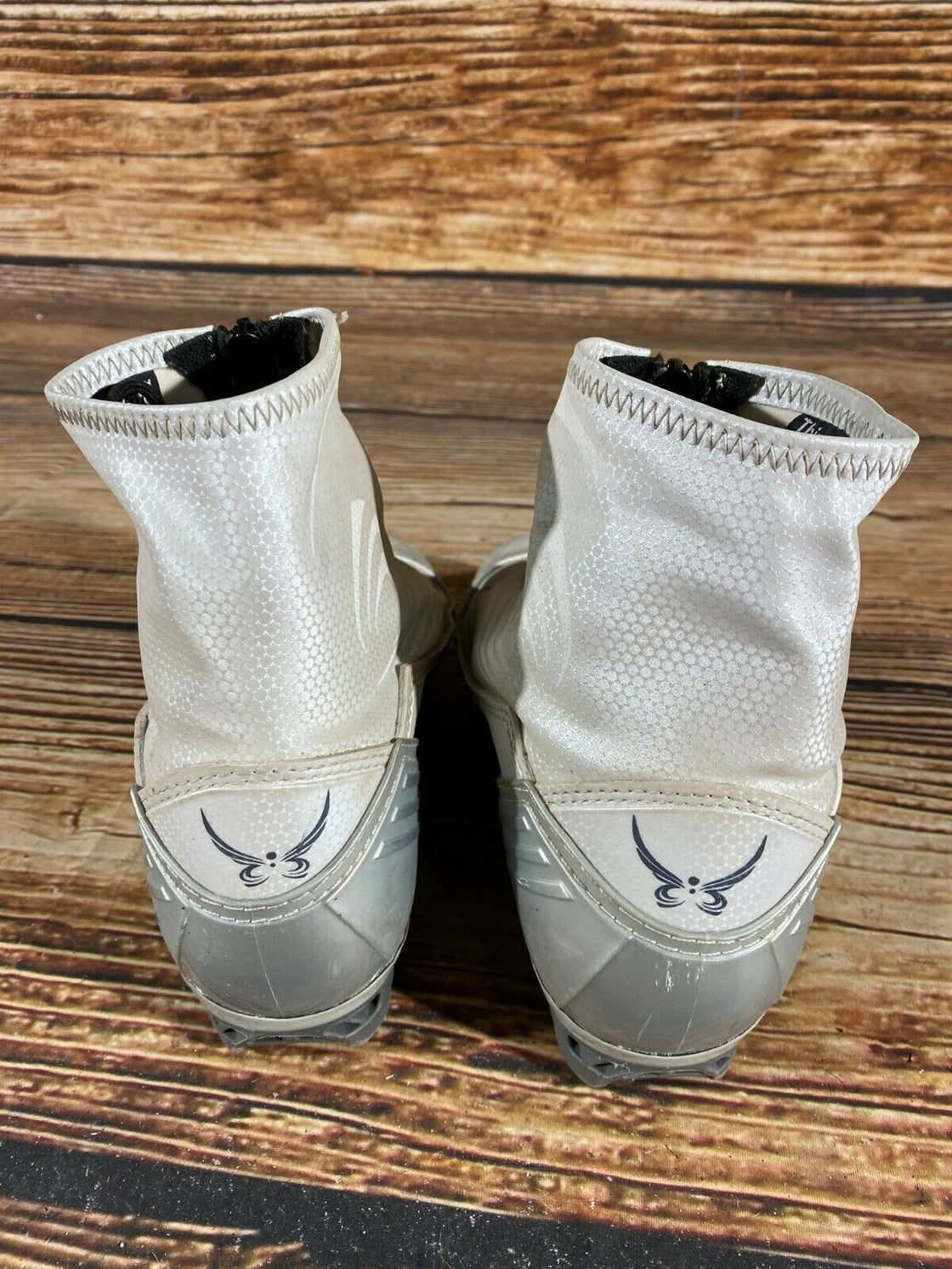 Alpina Eve20S Nordic Cross Country Ski Boots Size EU39 US7 NNN bindings 3166