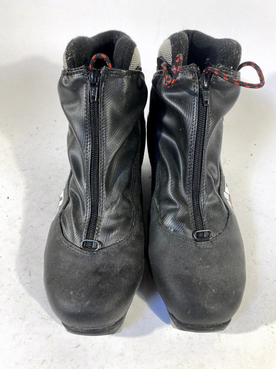 Alpina T5 Plus Nordic Cross Country Ski Boots Size EU43 US9.5 NNN bindings 3197