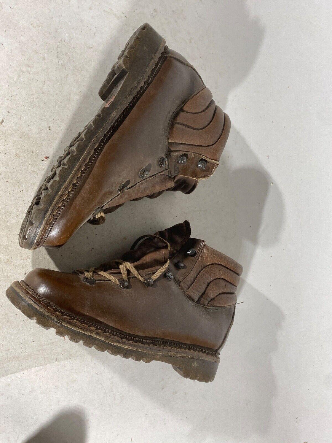 Skywalk Hiking Boots Trekking Shoes Size US5 UK4 Mondo 240 KL201