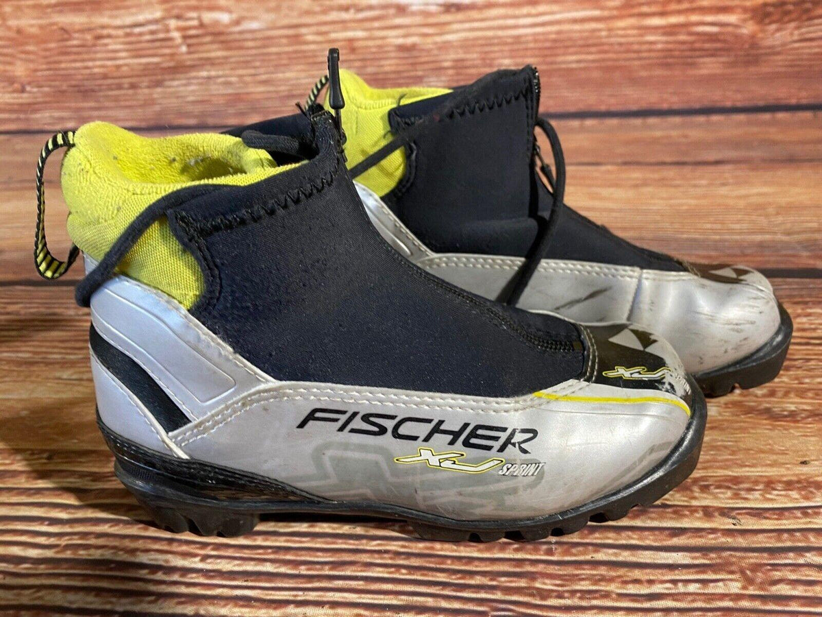 Fischer XJ Sprint Cross Country Ski Boots Classic NNN EU 34 US 3 Kids F-622