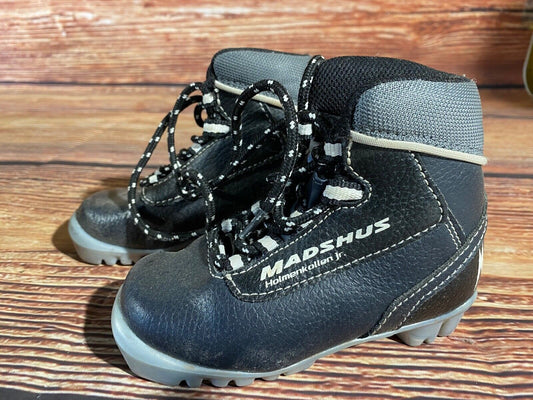 Madshus Holm Cross Country Ski Boots Classic NNN EU 25 US 8 Kids 150mm M279